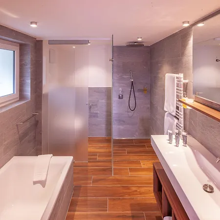 Sonne Hotell 4*