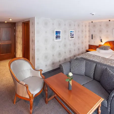 Sonne Hotel